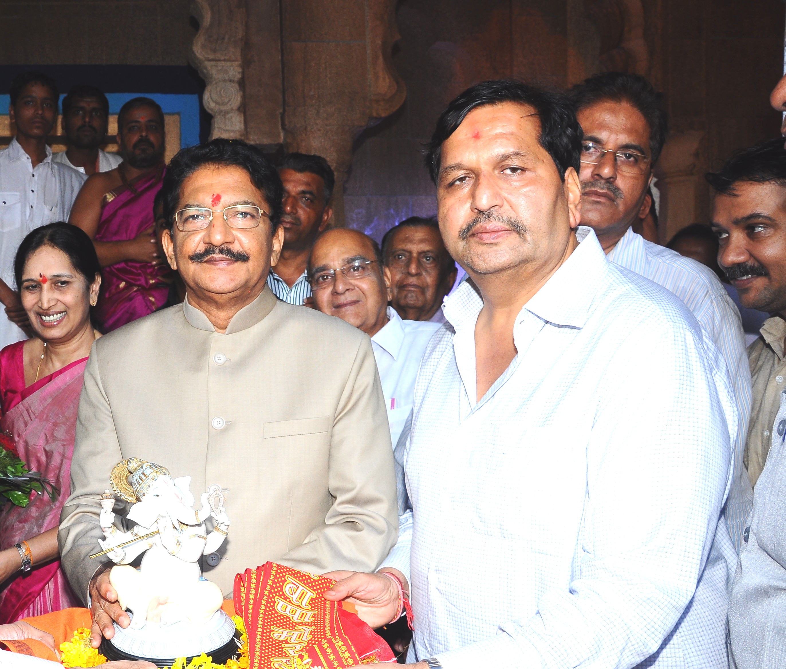 MLA Mangal Prabhat Lodha with Governor C. Vidyasagar Rao
